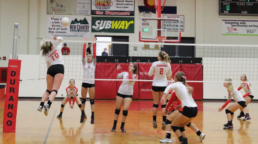 Girls Varsity Volleyball team squares up.