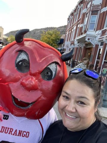 Mrs. Flom, the new Student Council advisor, outside the Strater Hotel on Thursday October 16th, 2022 for the Homecoming parade.